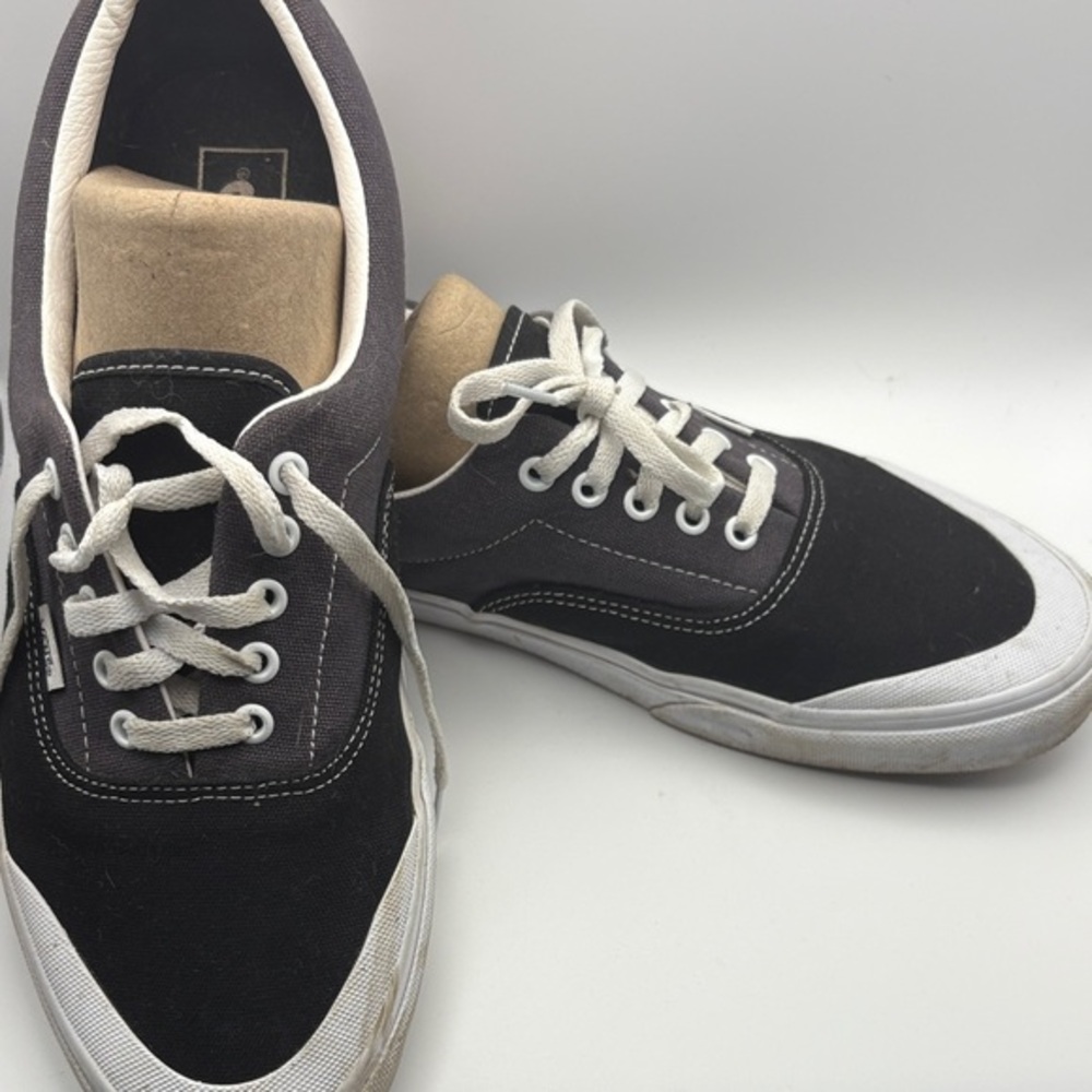 Classic Vans Low-Tops – Size 13 – Black/Gray – Pre-Loved